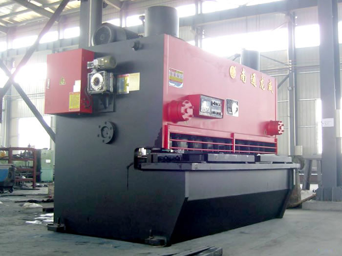 新泰6米网架剪板机